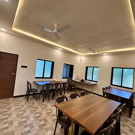 Sapphire Mansion Hotel Alibag Exterior photo